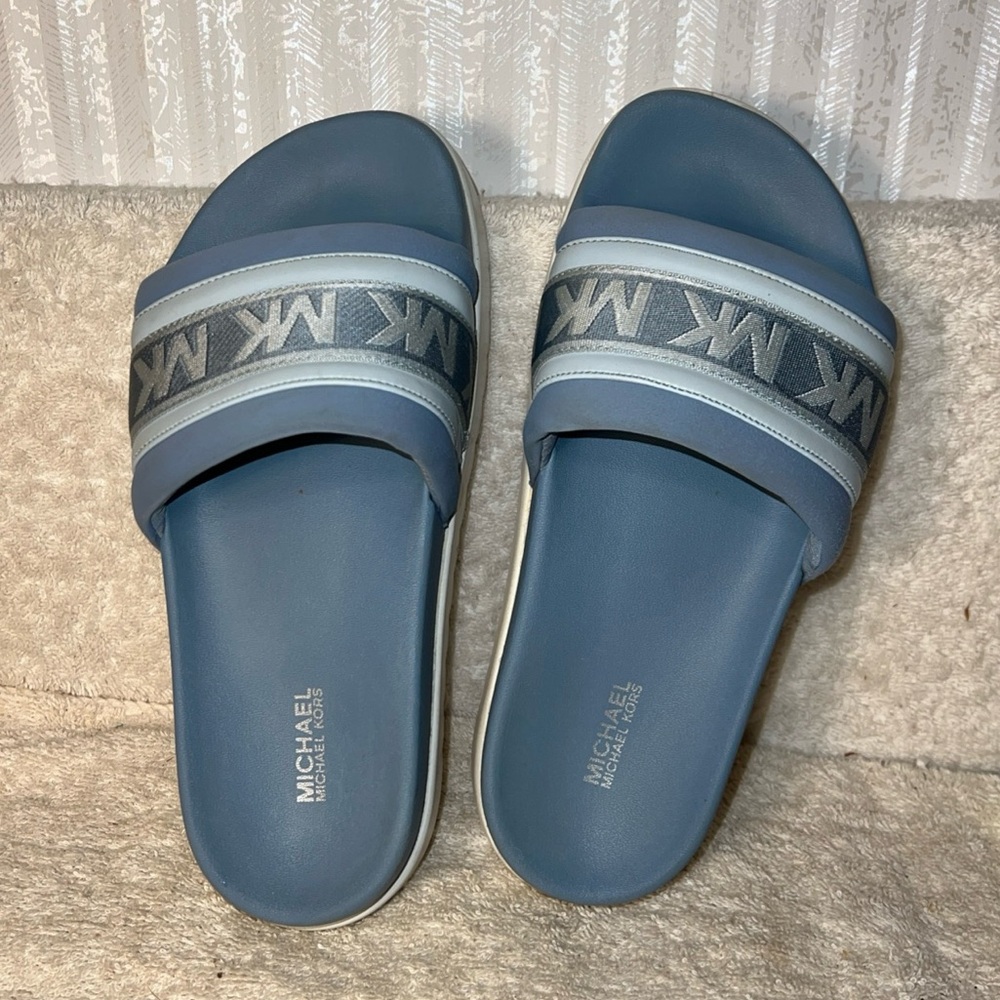 MICHAEL Michael Kors Tyra Stripe Slide Sandal Women’s Size 6 Light Blue